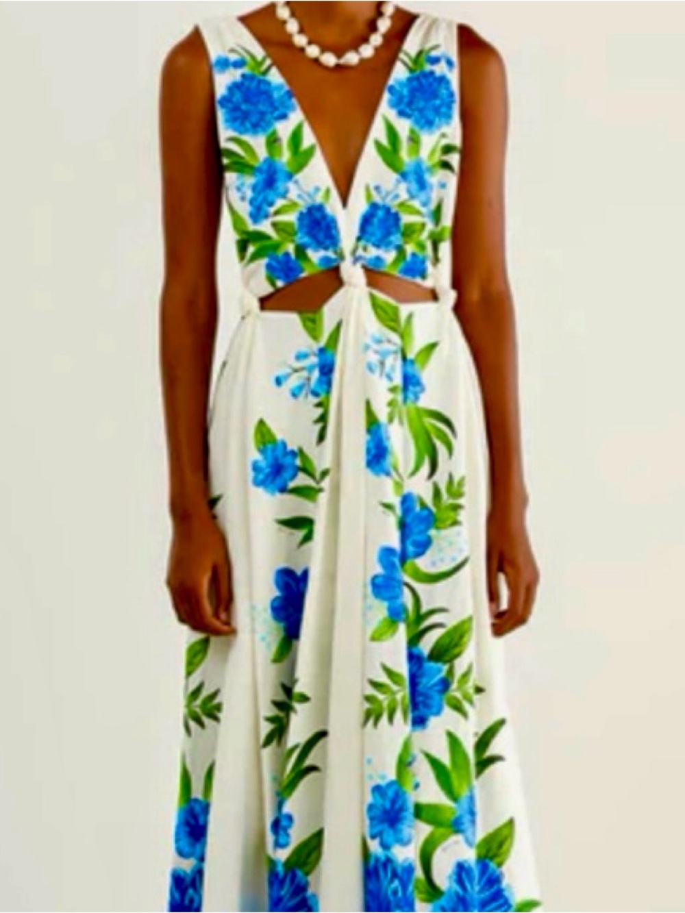 FARM Rio White Midi Dress with Blue Floral Print - Picture 2 of 7
